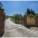 Miniato Comfortable Hotel 4*